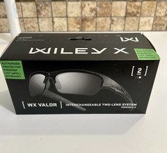 Wiley X Valor Sunglasses: Matte Black Frame, 2-Lens Smoke Grey/Clear