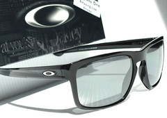 NEW Oakley SLIVER Polished Black POLARIZED Black Lens Sunglass 9262-09