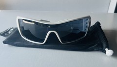 Oakley Oil Rig Polished White w/Black Lenses with Oakley Bag