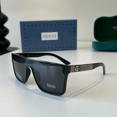 Gucci Men’s Square Sunglasses Logo Black Plastic Frame Gray Tinted Lenses