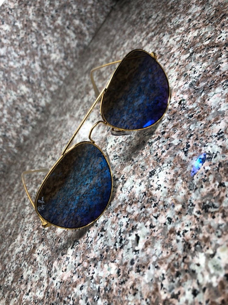 Ray-Ban RB3025 Aviator Pilot Sunglasses Gold Frame Blue Lens 58-14 mm