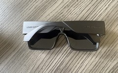 Louis Vuitton waimea sunglasses