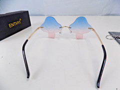 ENTHYI Mushroom Shape Sunglasses for Women Irregular Rimless Pink/Blue