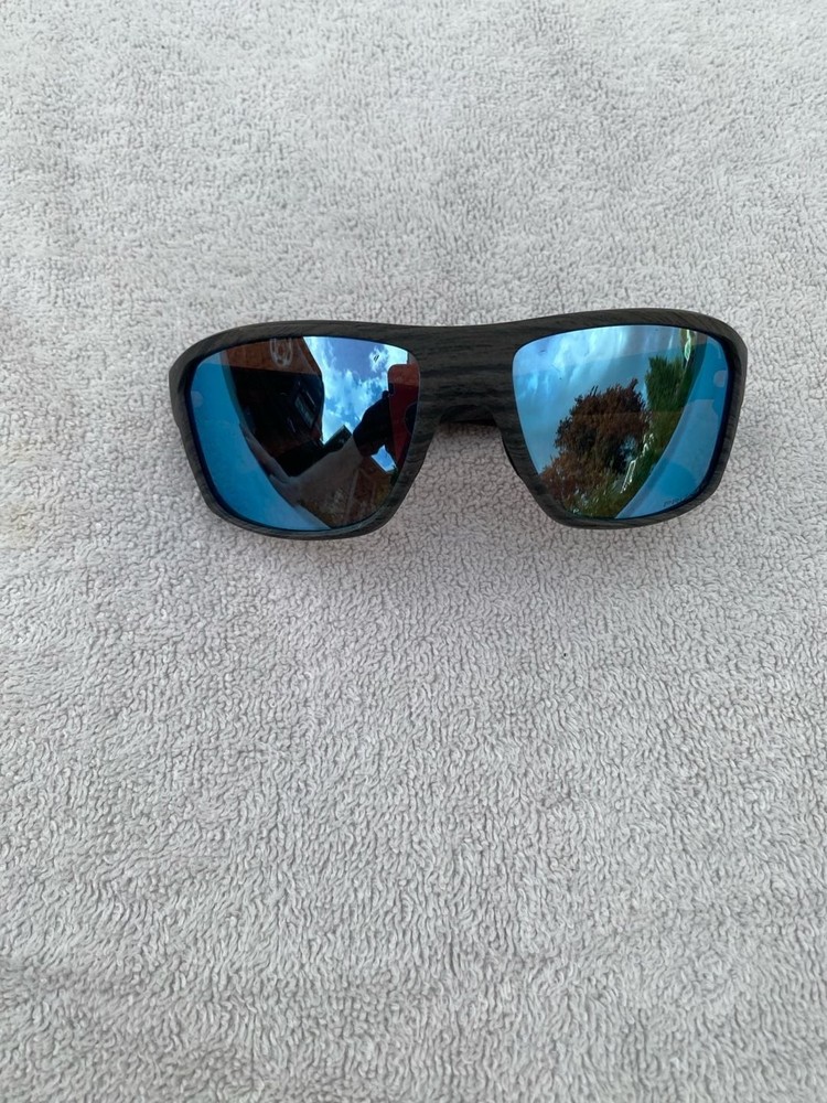 Oakley Split Shot Sunglasses Woodgrain Frame Prizm Deep H2O Polarized Lenses