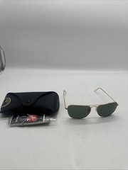 NEW Ray Ban Caravan Shiny Gold Metal G-15 Green Lens Sunglass RB3136 001
