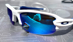 Oakley FLAK XXS YOUTH Matte White PRIZM Sapphire Blue Lens Sunglass OJ9008-07