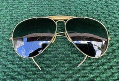 Vintage Ray-Ban Bausch & Lomb B&L Made in USA Gold Aviator Sunglasses 62-14
