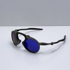 Oakley Madman OO6019 X-Metal Dark Carbon Sapphire Polarized New