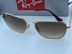 Ray-Ban RB3136 001/51 Caravan Gold Frame Gradiant Brown Lenses Sunglasses