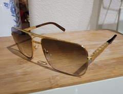 Z0259U: “Louis Vuitton Attitude Sunglasses – Gold/Brown Square Frame”