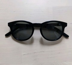 Kent Wang Keyhole Sunglasses Black Acetate Frame Polarized 47mm Lens 133mm Total