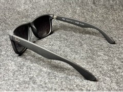 New Ray-Ban Justin RB4165 Matte Black/ Gradient Grey 54mm Sunglasses