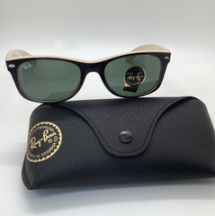 Ray Ban New Wayfarer (RB2132-875) Black on Beige 52mm/G-15 Green Sunglass