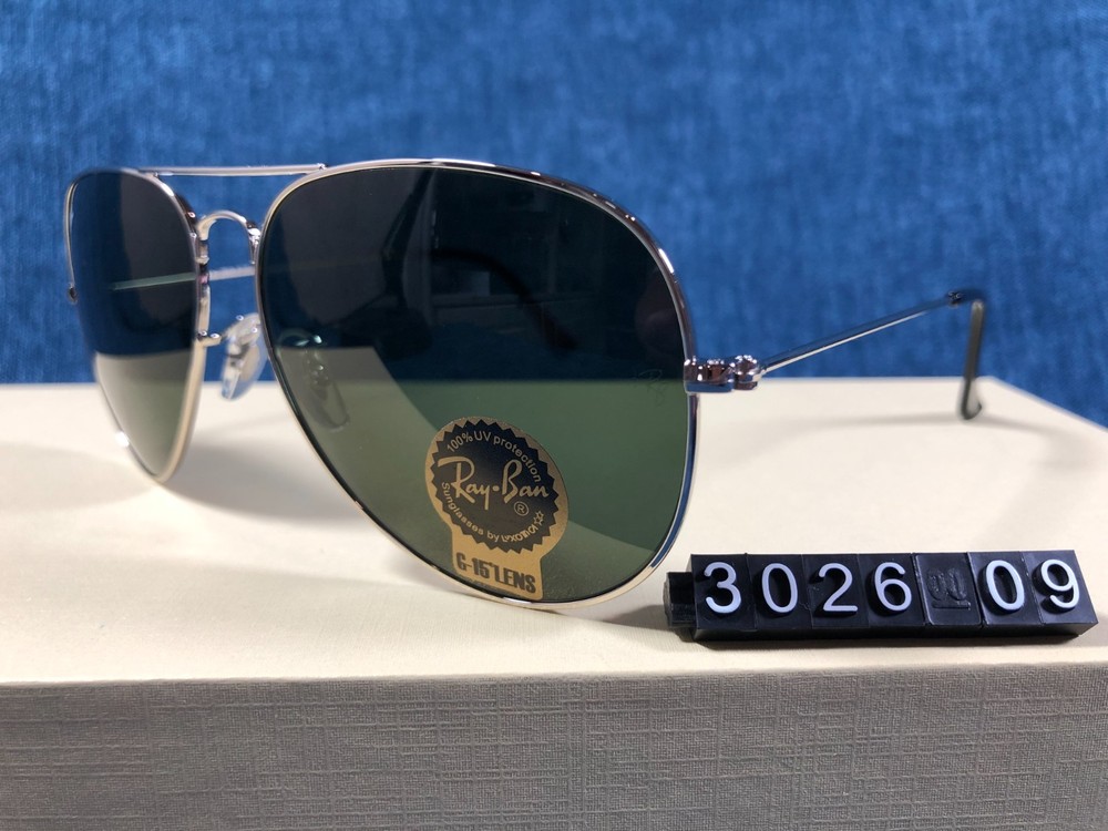 RAY-BAN RB3026 Aviator Sunglasses Silver Frame 62mm Dark Green Lens 140MM