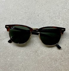 Ray-Ban RB3016 Clubmaster Men’s Sunglasses Tortoise Shell Brown Frame Green Lens