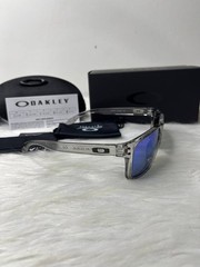 Oakley Holbrook Sunglasses Clear Smoke Frame Blue Mirrored Polarized Lens UV400