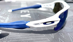 Oakley FLAK XXS YOUTH Matte White PRIZM Sapphire Blue Lens Sunglass OJ9008-07