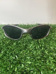 Vintage Oakley Juliet Styled Polarized Sunglasses Black Lens Silver Frames