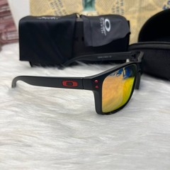 Oakley Holbrook Sunglasses Matte Black Frame Fire Red Polarized Lens UV New