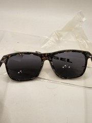 Brand New Diesel Sunglasses DL0187 HAVANA Translucent Flake 56N 57-17-145 3