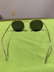Ray-Ban RB3447 Sunglasses Round Metal, 50-21, Polished Gold Frame, Black
