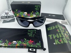 OAKLEY HIJINX WHO IS THIS KID BLACK WARM GREY SUNGLASSES 24-101 RARE 1 OF 300