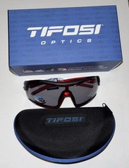 NWT, Tifosi Optics, Davos Sunglasses, Red Frame, with case