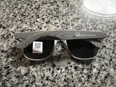 Mens / Womens VINTAGE RETRO Style SUNGLASSES Faux Wood Grain Print Gray Frame!!!