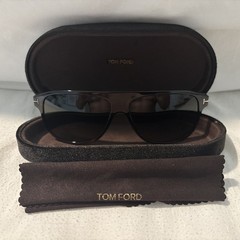 Tom Ford TF880 Todd 52JSquare Sunglasses 59-13-140 Brown