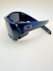 Oakley OO9014 Men’s Gascan Sunglasses