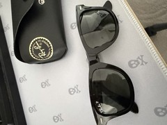 Ray-Ban Classic Wayfarer Sunglasses Black, Polarized Only Worn A Few Times
