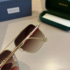 Gucci 17482 Classic Metal Square Sunglasses Aviator Fashion Sunglasses