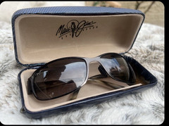 Rare Maui Jim Makena 244 MJ 244-02/F Black Plastic Frame Gray Gradient