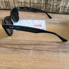 Ray-Ban Polarized Black New Wayfarer Classic Low Bridge Fit RB2132F unisex