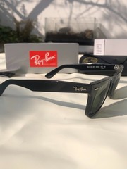 Ray-Ban RB2140 Original Wayfarer Black Sunglasses G-15 Green 50-22 BRAND NEW NWT