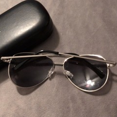Ray-Ban RB3025 Aviator Sunglasses Silver Metal Frame Gray Tinted 135mm