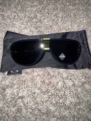 Oakley Men’s OO9467 CMDN Sunglasses Translucent Poseidon Prizm Black Sz L 133 mm