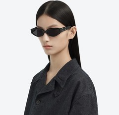 Gentle Monster Maison Margiela MM205 01 cat-eye sunglasses Black/Gray New