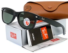 Ray-Ban RB2132 901/58 New Wayfarer 58mm Polarized G-15 Green Sunglasses