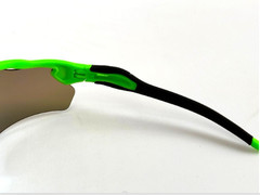 Oakley Radar EV Patn OO9208 Sunglasses Green Frame Black Foot Green Polarization