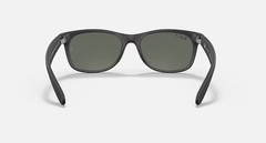 NEW WAYFARER CLASSIC Rubber Black/G-15 Green Lens – size 55 – 0RB2132