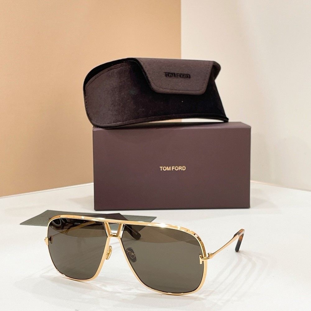 TOM FORD TF1204 Gold-Frame Gray-Lens Aviator Sunglasses 63 11-140