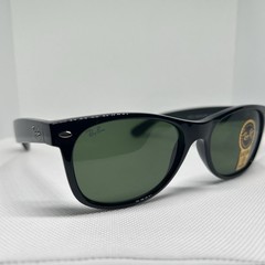 Ray-Ban New Wayfarer Polished Black/G-15 Green 55 mm Sunglasses RB2132 901 58-18