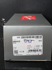 Ray-Ban Wayfarer Style Sunglasses Blue Mirror Lenses Black Frame w/ Case RB4420