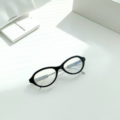 GENTLE MONSTER x Maison MM214 Black / Clear 145mm Designer Oval Eyewear