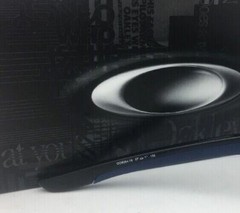 New OAKLEY Sunglasses MAINLINK OO9264-18 Black & Blue Frame w/Black Iridium Lens