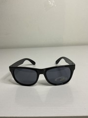 Vans off the wall Men’s UV400 Protection Black With Logo White Sunglasses