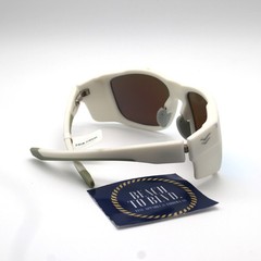 I-SEA Greyson 2.0 Men’s Polarized Sunglasses – White Frame/Blue Lens