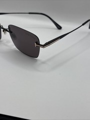 Tom Ford FT1354 01A Jake Sunglasses shiny black Rimeless Brand New Authentic