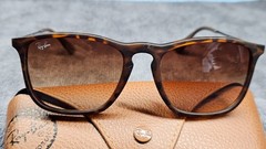 Ray-Ban Brown Gradient Sunglasses – Brown RB4187